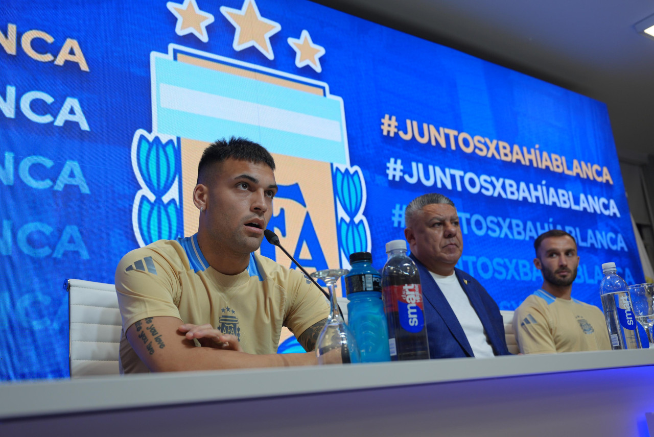 Conferencia de prensa en AFA por el partido amistoso de la Selección por Bahía Blanca. Foto: @Argentina
