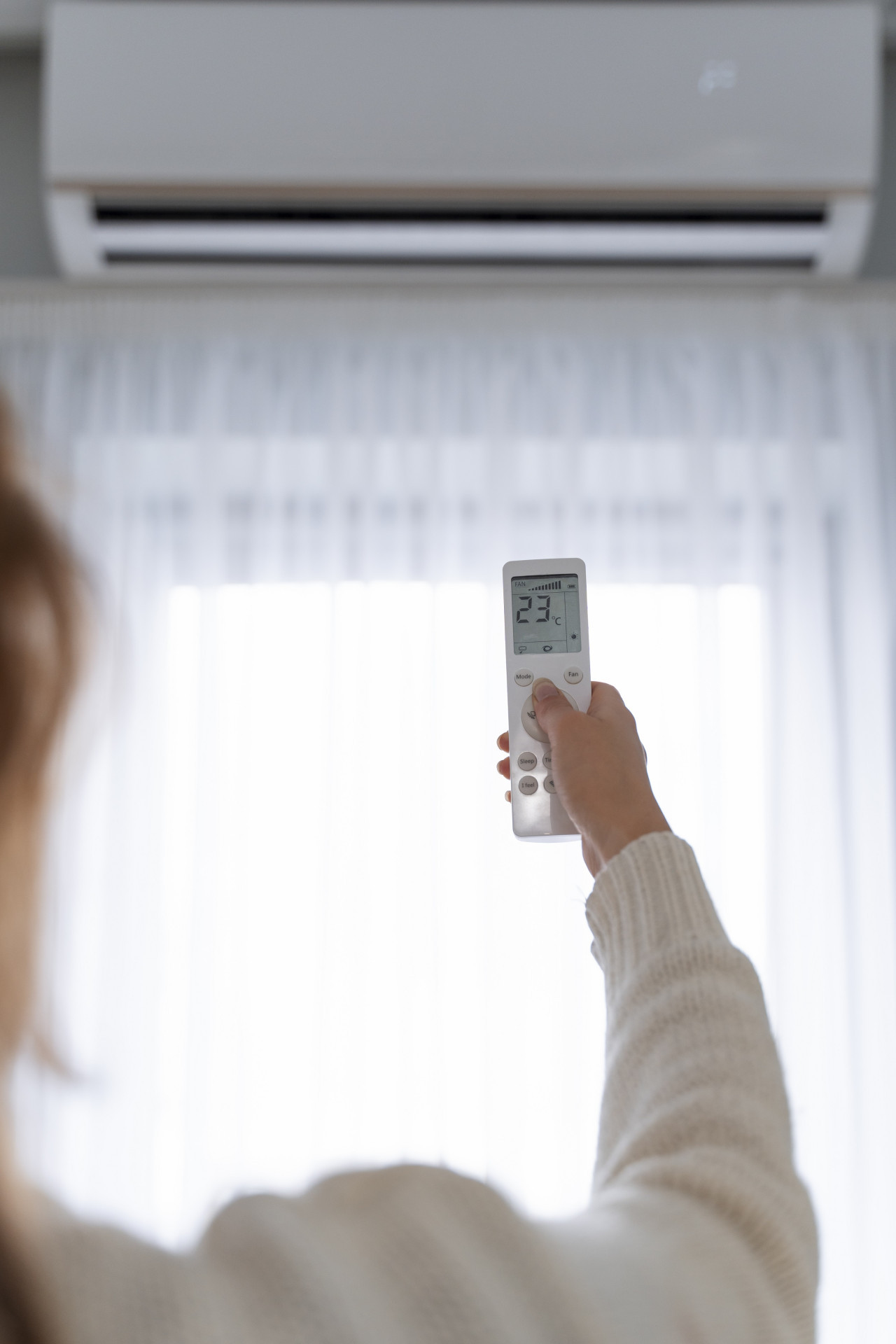 Cómo usar el aire acondicionado de manera eficiente durante el verano. Foto: Freepik.