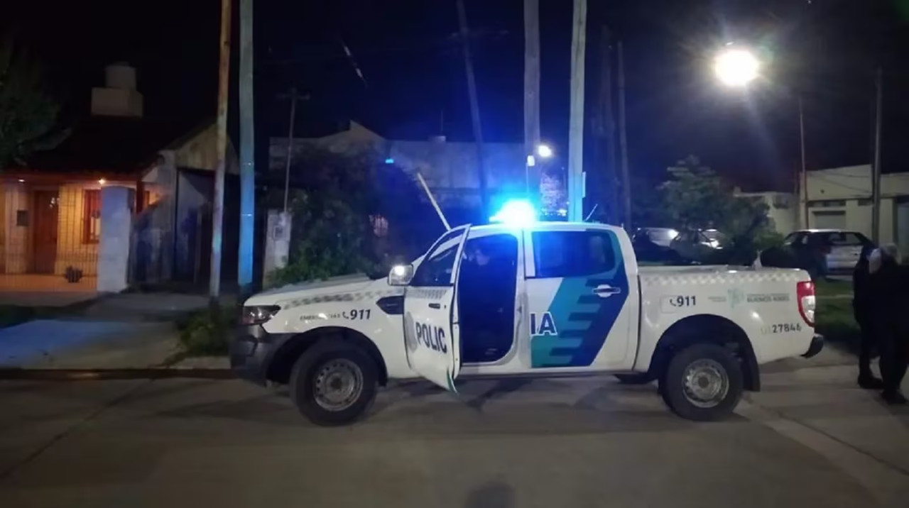 La policía presente en el lugar de los hechos. Foto: Policía Bonaerense
