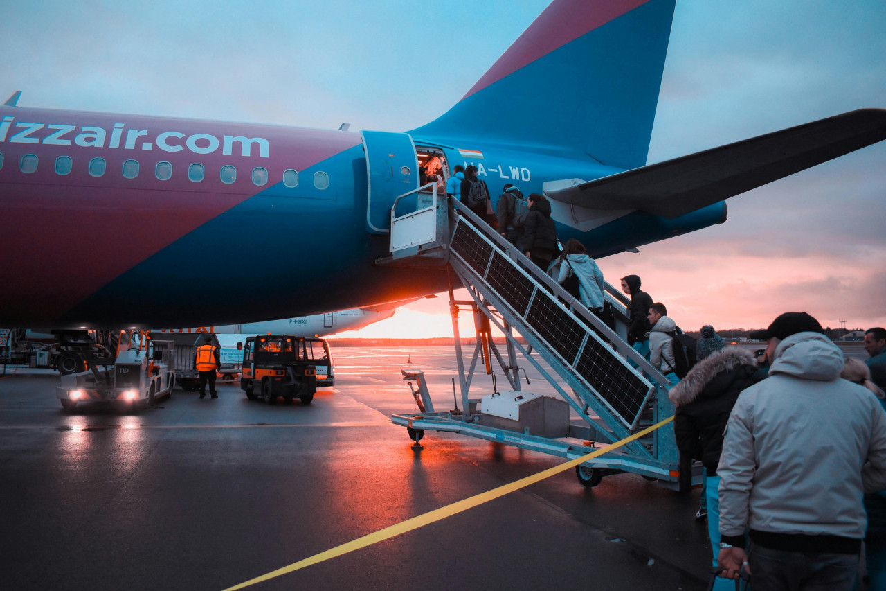 Embarque en un vuelo, avión, aerolínea. Foto: Pexels.