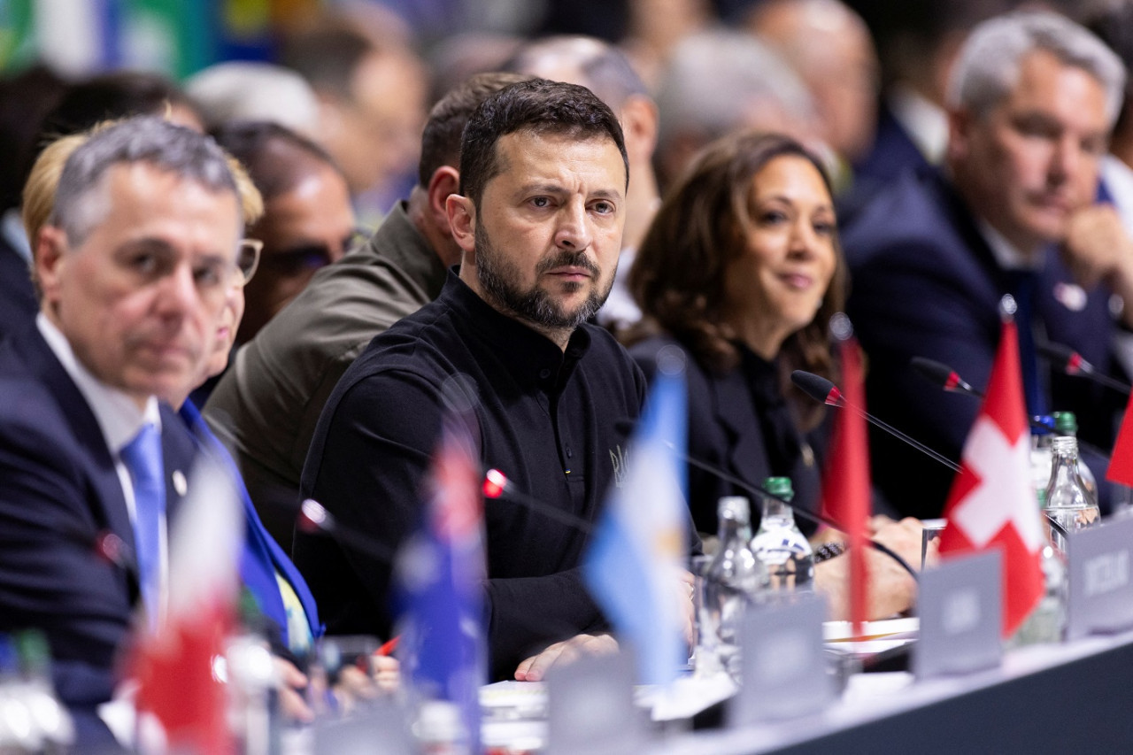 Volodimir Zelenski en la Cumbre de Paz. Foto: Reuters.