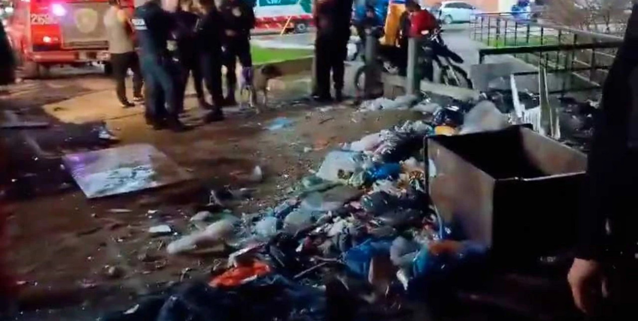 La zona en la que el auto cayó al Riachuelo. Foto: captura de video.