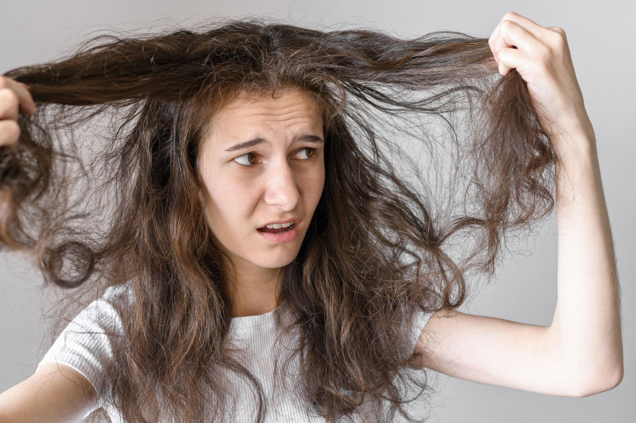 Cabello quebradizo en verano, ¿cómo cuidarlo?. Foto: Freepik.