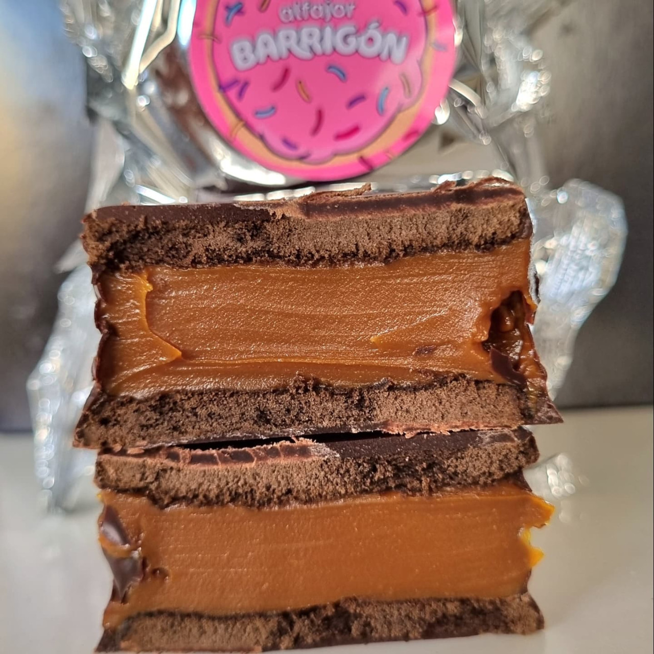 Todo listo para el Campeonato Argentino del Alfajor. Foto: Instagram @probandoalfajores