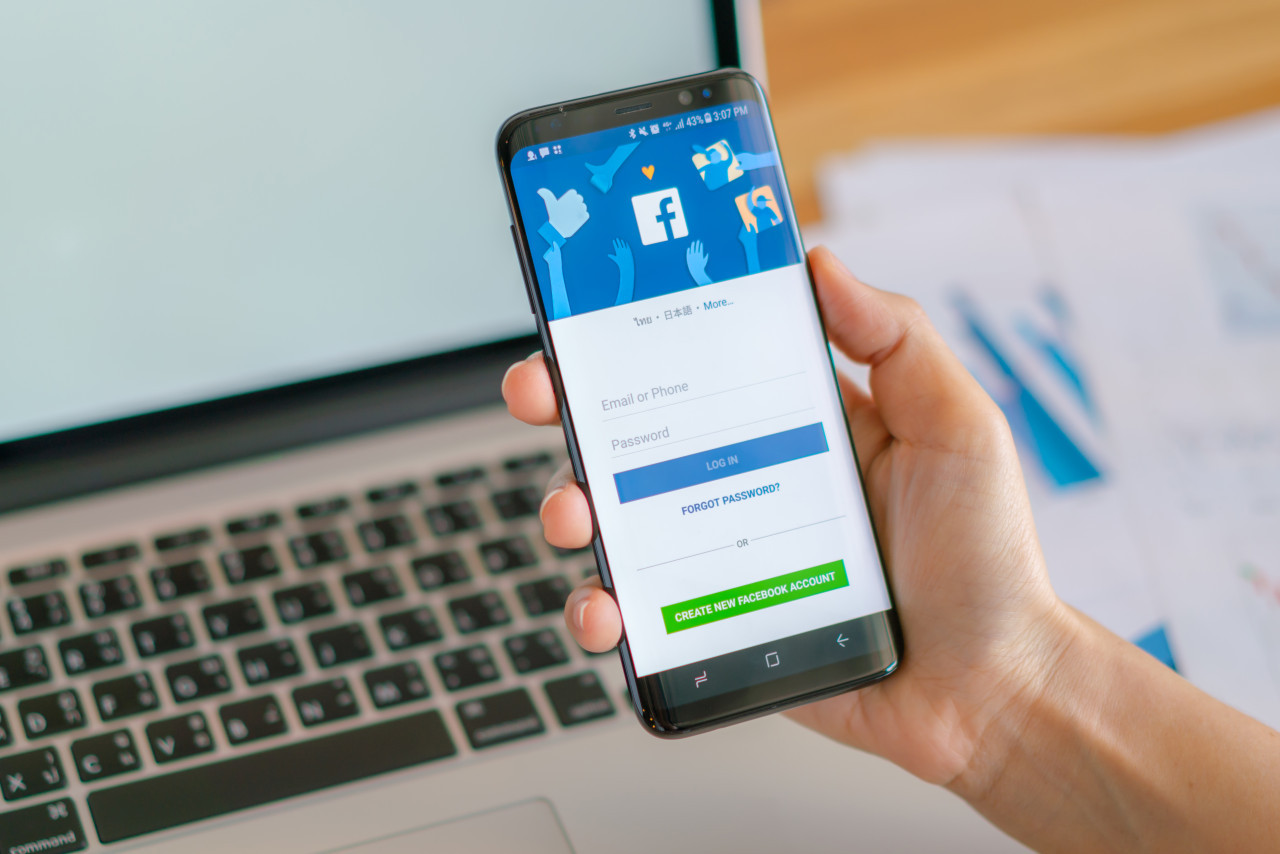 Facebook, redes sociales. Foto: Freepik.