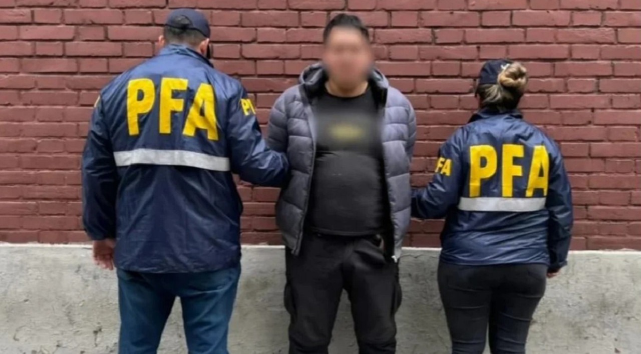 Estaba prófugo desde 2019, le fue infiel a su novia y la mujer lo delató. NA