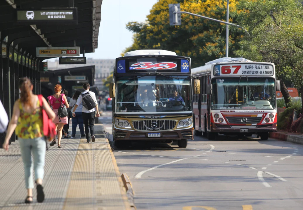 Habrá colectivos durante el paro general. Fuente: NA