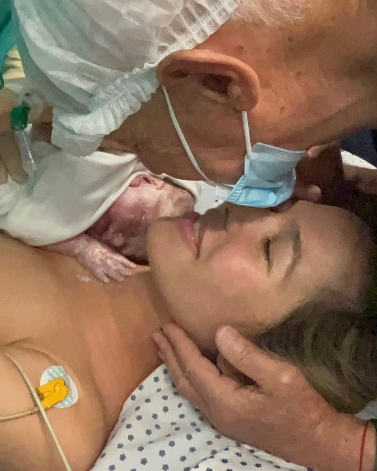 Elina Constantini y Eduardo Constantini fueron padres. Foto: Instagram @elinacostantini