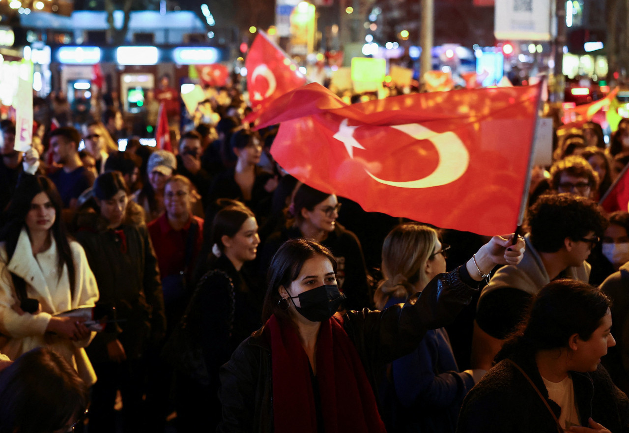 Protestas en Turquía generan la caída de su economía. Foto: Reuters/Emilie Madi.