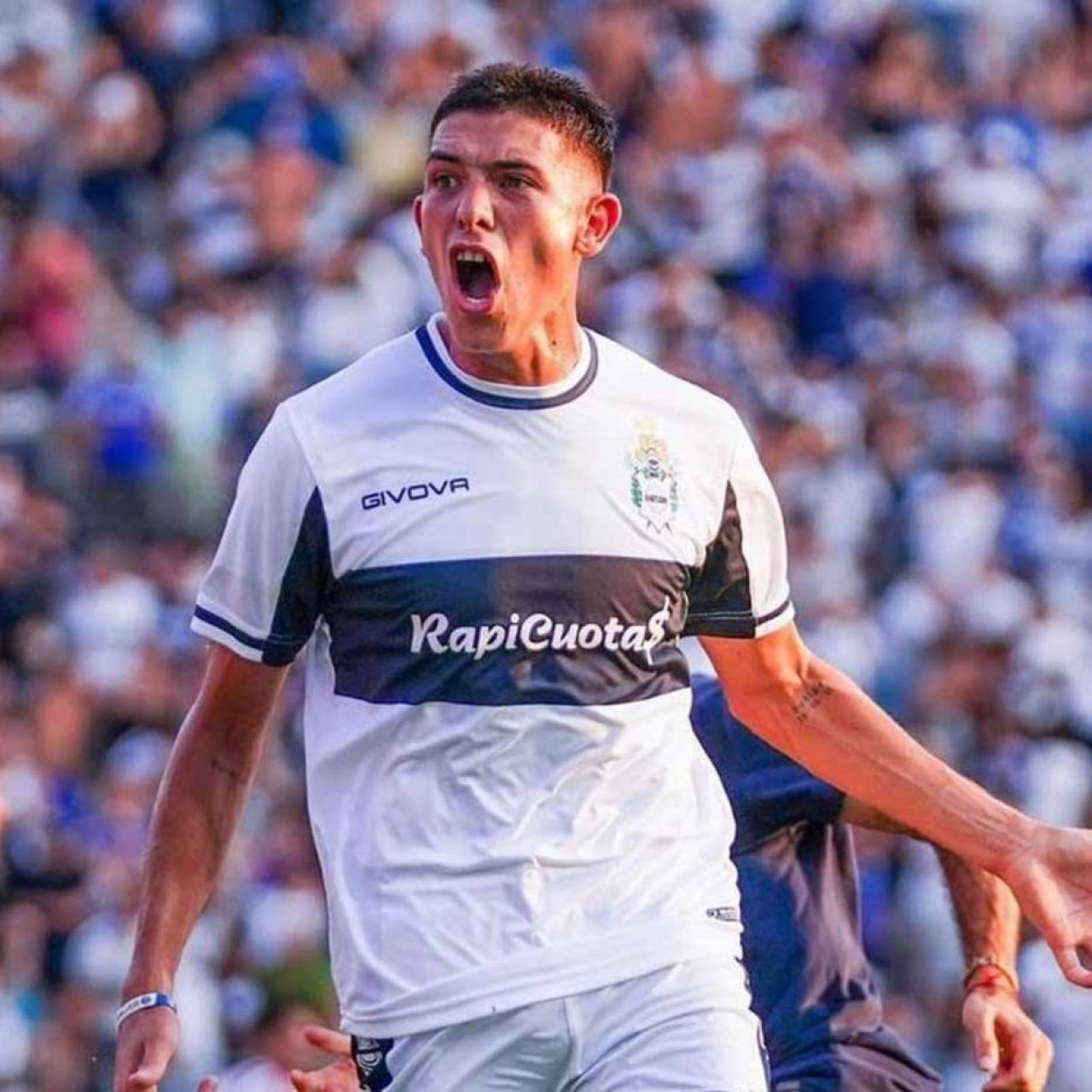 Alan Sosa, futbolista de Gimnasia y Esgrima La Plata. Foto: X/@FutbolmasyFulbo.