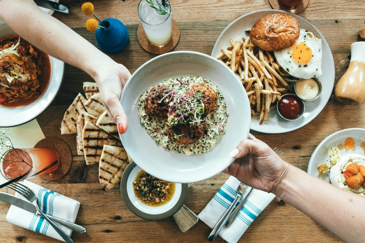 Almuerzo; cena; restaurantes. Foto: Unsplash.